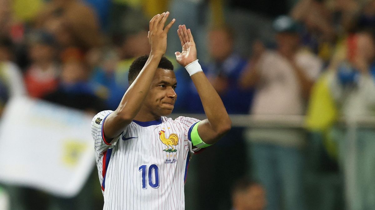 Chorvaté jsou nadále stoprocentní. Francouzi na úvod zdolali Ukrajinu